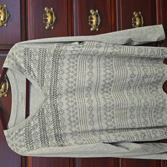 Charter Club Tops - 🔥Charter Club Light Gray Patterned & Embellished V-Neck Top